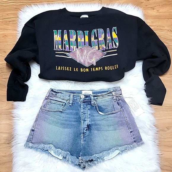 Vintage | Mardi Gras Sweatshirt - Picture 3 of 8